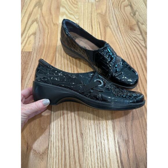 Clark’s Slip On Clogs Size 10 - Picture 1 of 5